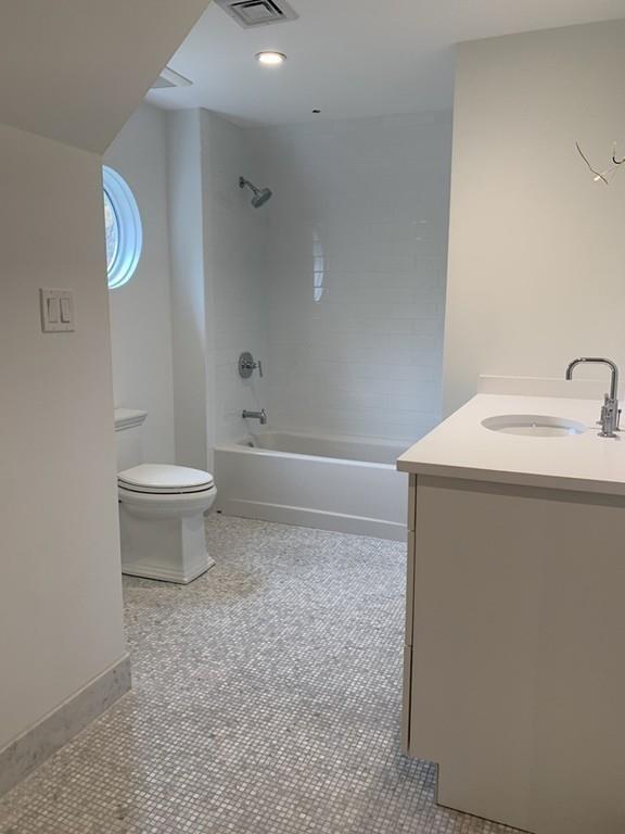 348 Buckminster Road Brookline, MA 02445 - Photo 15 of 24