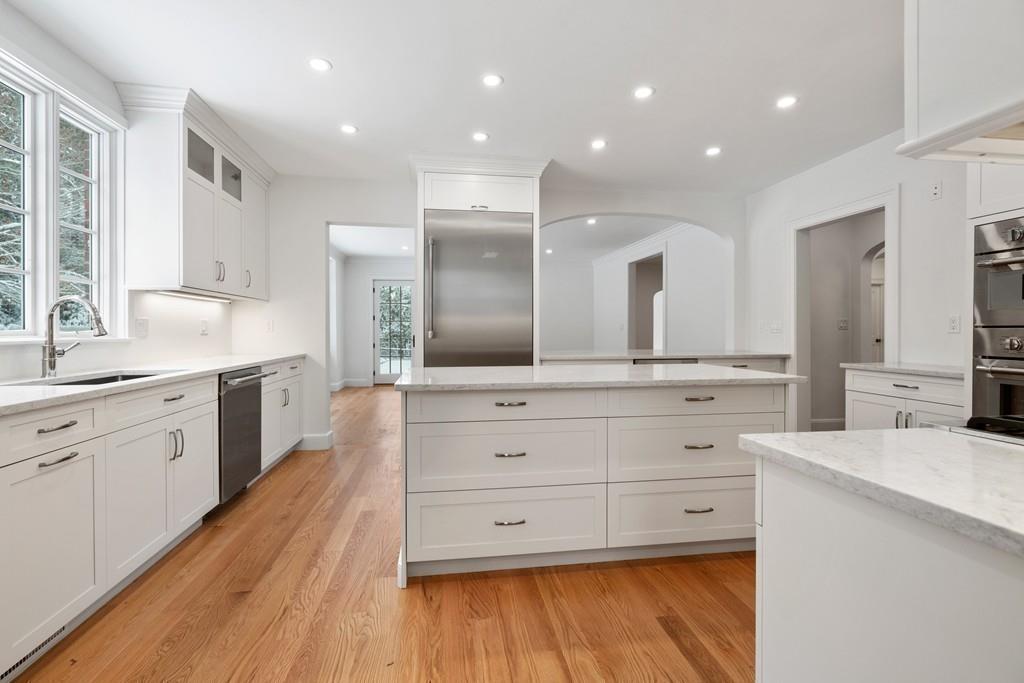 348 Buckminster Road Brookline, MA 02445 - Photo 6 of 24