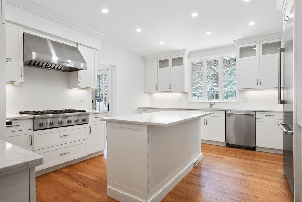348 Buckminster Road Brookline, MA 02445 - Photo 7 of 24