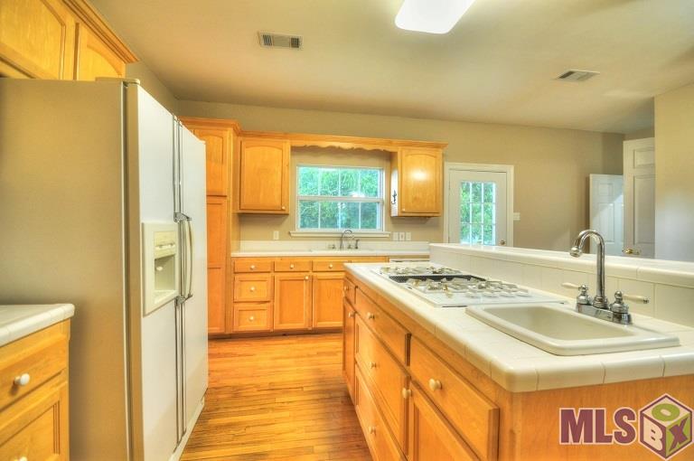 37463 Cornerview Road Geismar, LA 70734 - Photo 4 of 23 Gallery Image 4