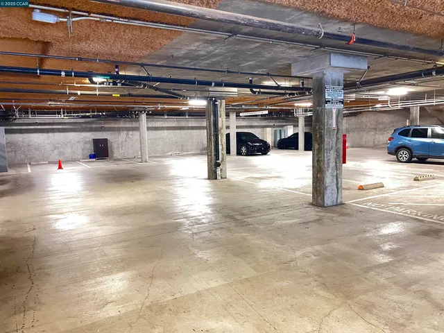 $2,695 | 6501 San Pablo Avenue, Unit 203, Oakland, CA 94608