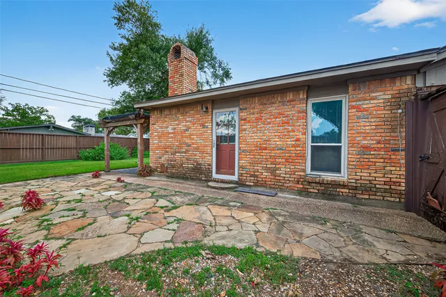 $530,000 | 1822 Tattenhall Drive, Houston, TX 77008