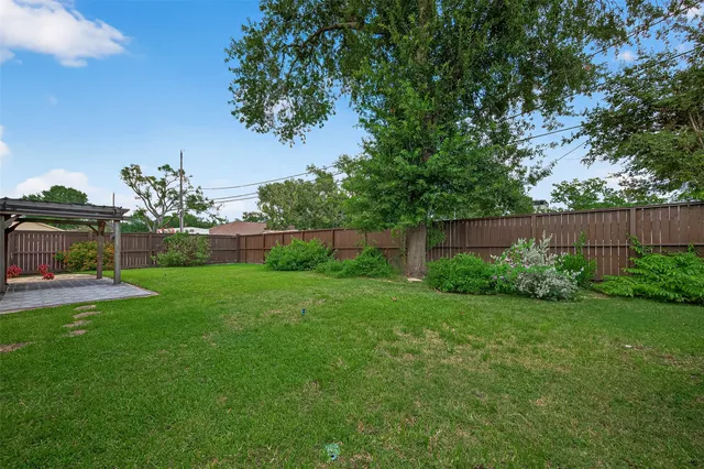 $530,000 | 1822 Tattenhall Drive, Houston, TX 77008