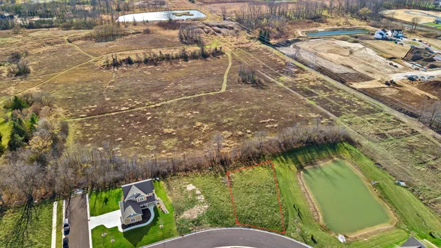 $180,000 | N54-w19469 Broadwing Place, Unit LT9, Menomonee Falls, WI 53051