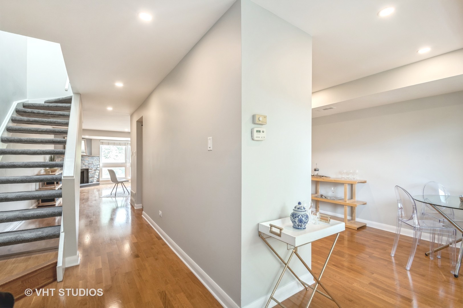 1644 North Mohawk Street, Unit B Chicago, IL 60614 - Photo 2 of 19