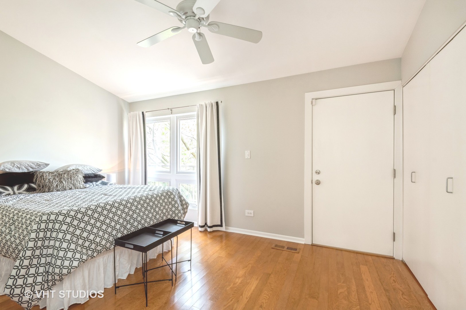 1644 North Mohawk Street, Unit B Chicago, IL 60614 - Photo 15 of 19