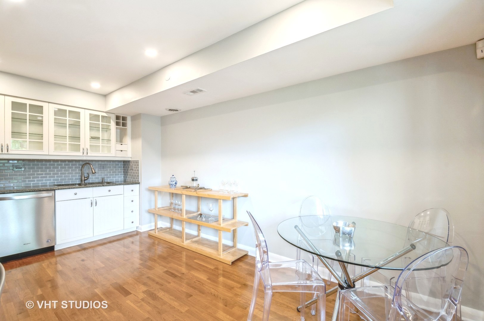 1644 North Mohawk Street, Unit B Chicago, IL 60614 - Photo 7 of 19