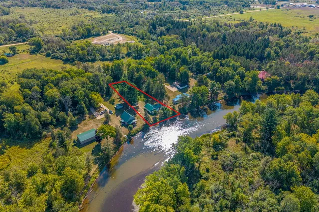 $259,900 | 6825 Riverside Road, Evart, MI 49631