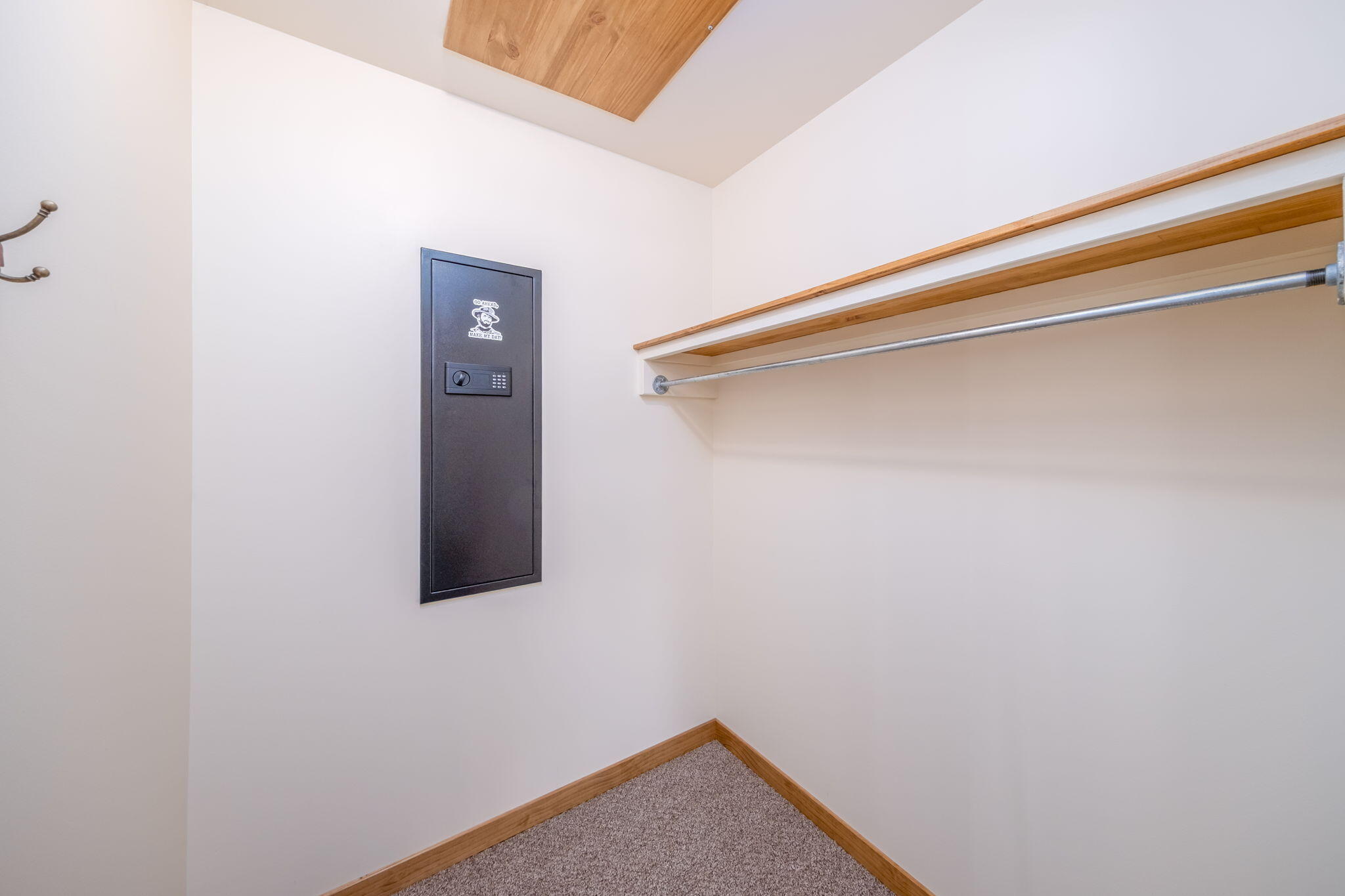 6825 Riverside Road Evart, MI 49631 - Photo 25 of 39 38-web-or-mls-DSCF0632-Edit