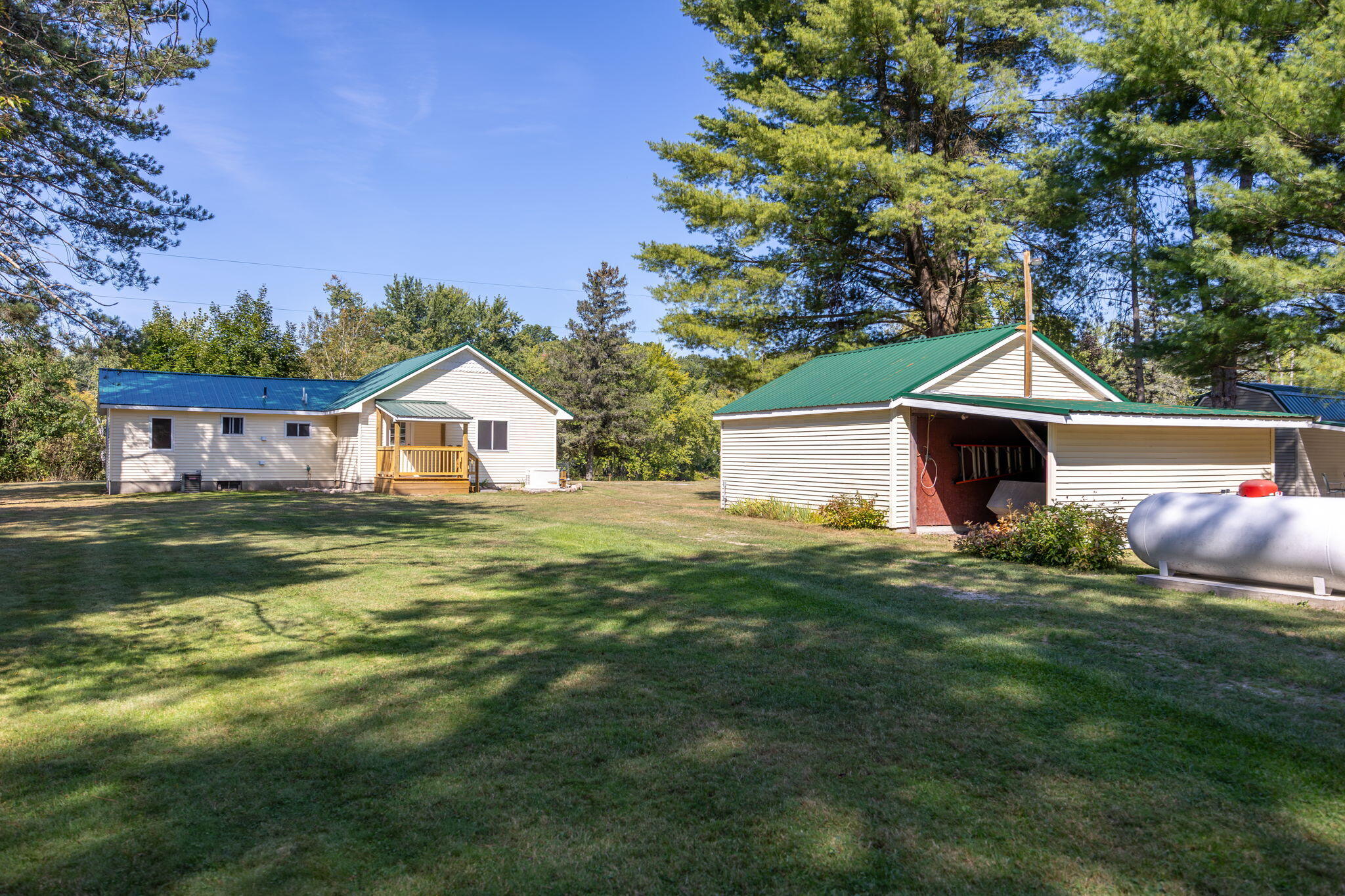 6825 Riverside Road Evart, MI 49631 - Photo 5 of 39 2-web-or-mls-5L7A2320