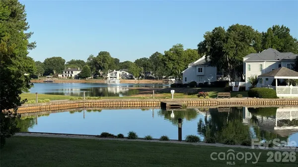 $550,000 | 18840 Nautical Drive, Unit 70, Cornelius, NC 28031