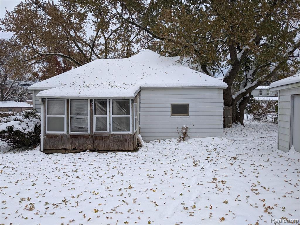 25601 Peter Kaltz Road Warren, MI 48091 - Photo 13 of 19