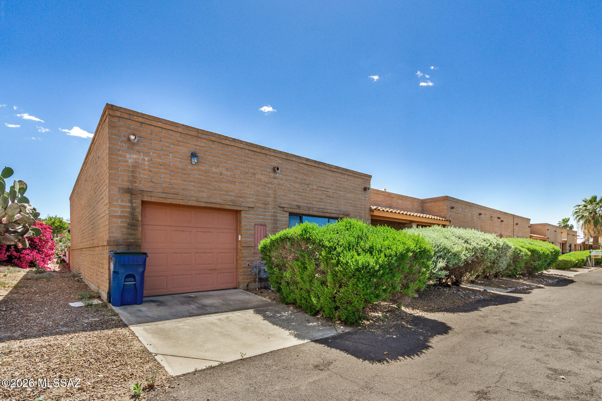 7 West Roma Drive Tucson, AZ 85737 - Photo 4 of 27