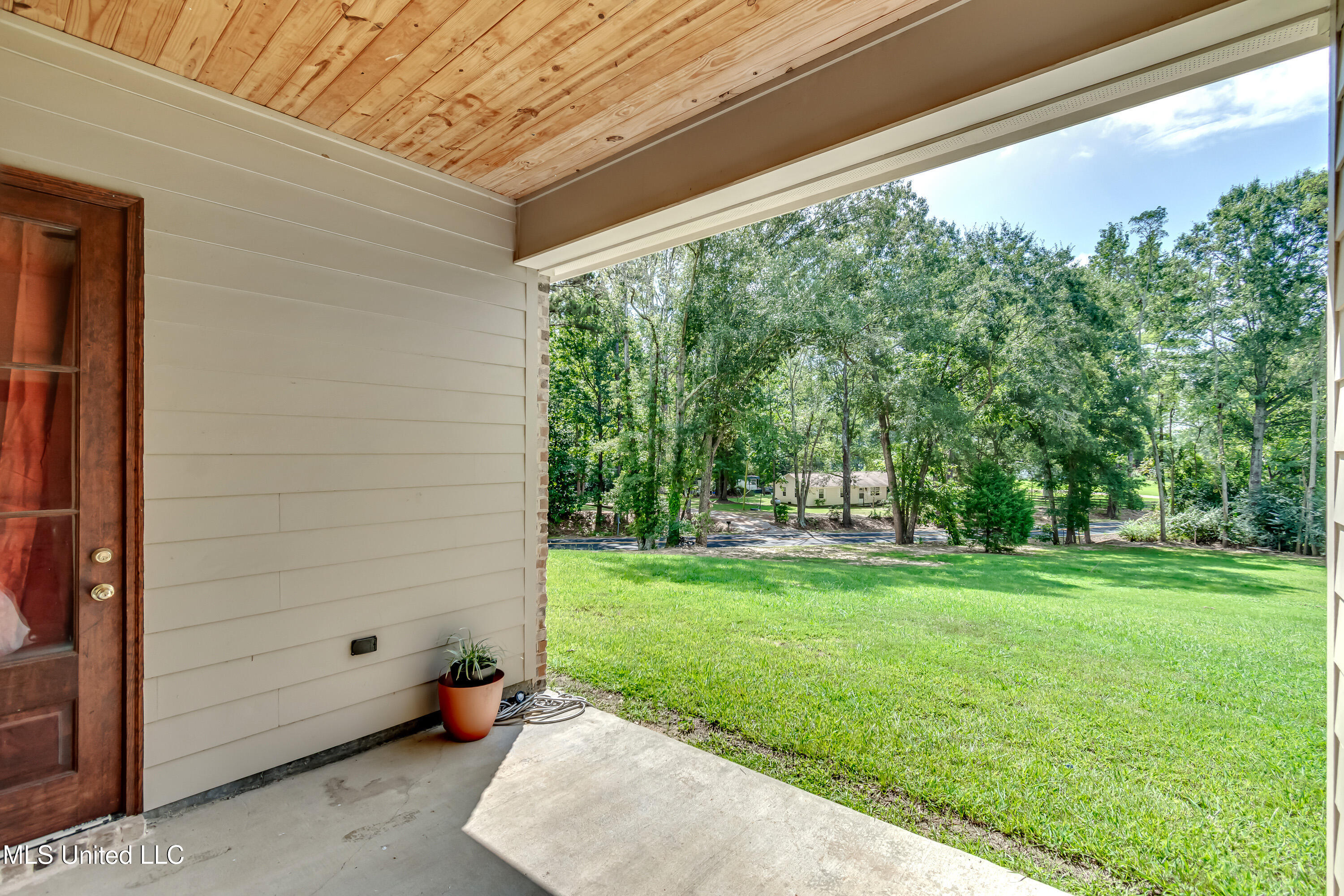 3926 Highway 80 Brandon, MS 39042 - Photo 14 of 68 3926 US 80-15