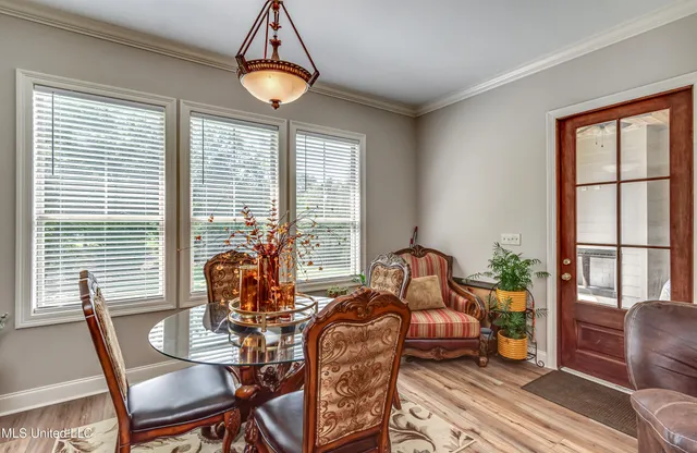 $499,800 | 3926 Highway 80, Brandon, MS 39042