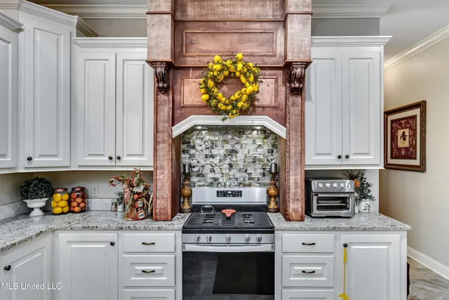 $499,800 | 3926 Highway 80, Brandon, MS 39042