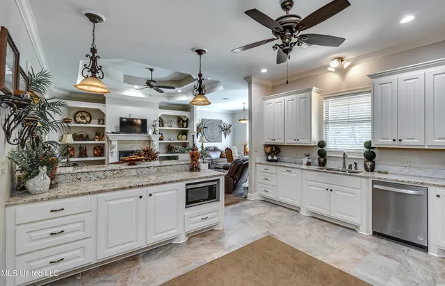 $499,800 | 3926 Highway 80, Brandon, MS 39042