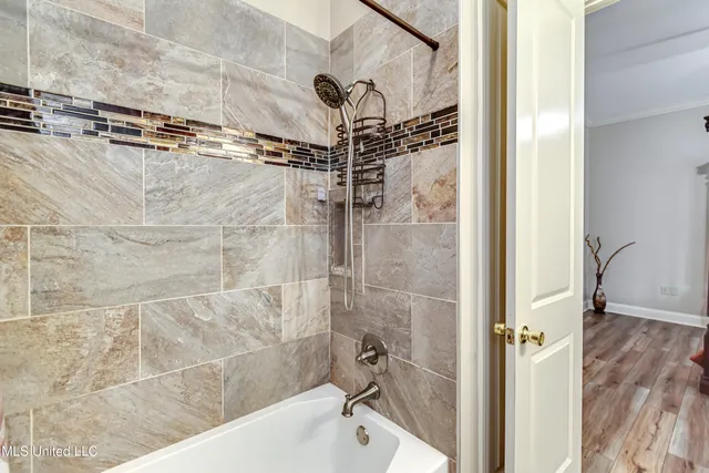 $499,800 | 3926 Highway 80, Brandon, MS 39042