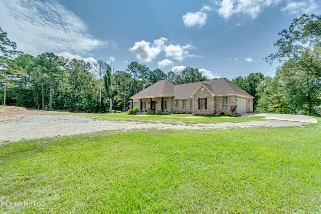 $499,800 | 3926 Highway 80, Brandon, MS 39042