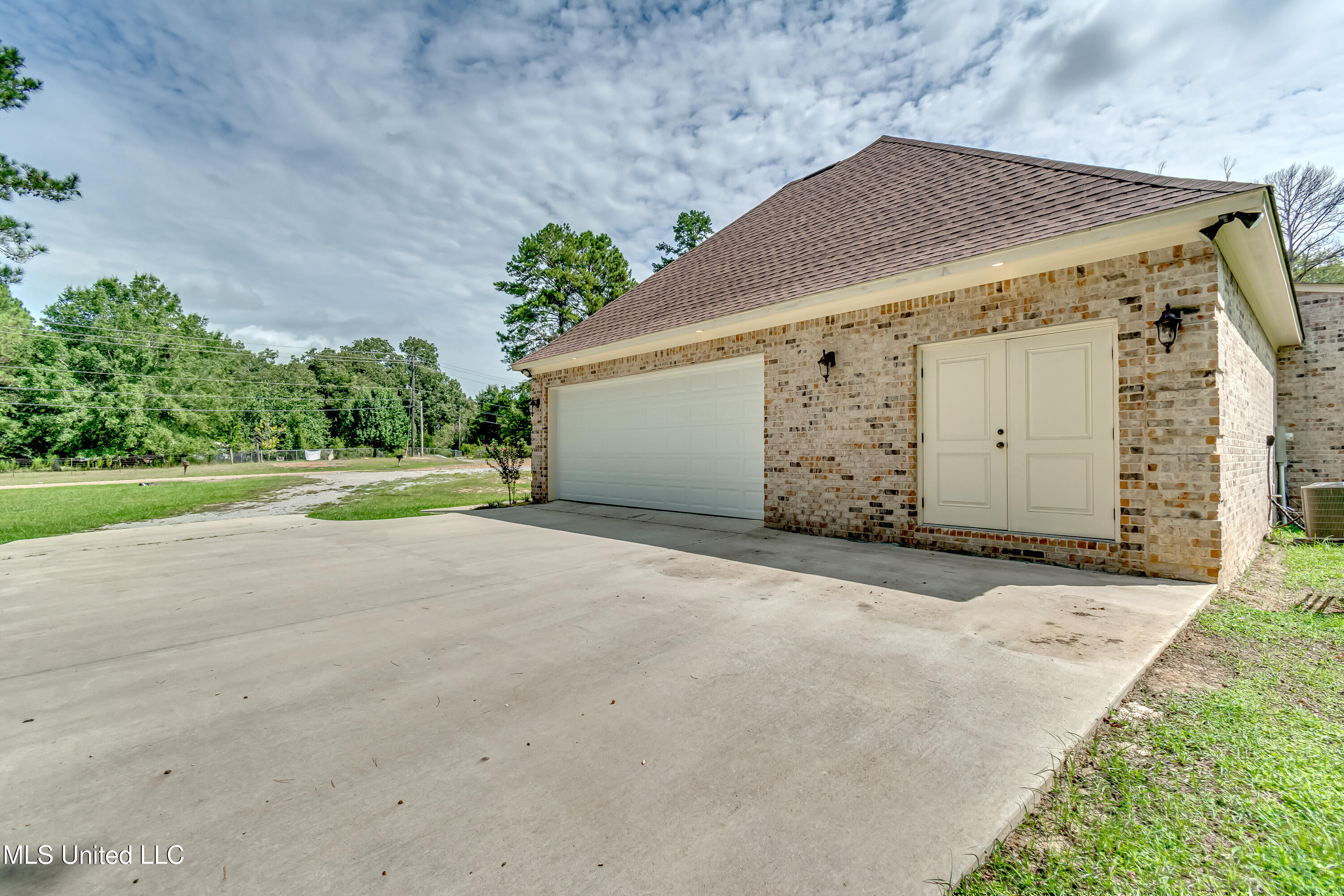 3926 Highway 80 Brandon, MS 39042 - Photo 8 of 68 3926 US 80-9