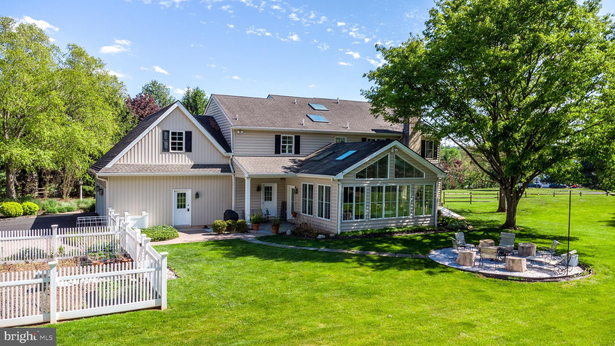2047 Shearer Road Lansdale, PA 19446 - Photo 43 of 51 Exterior Back & Garden