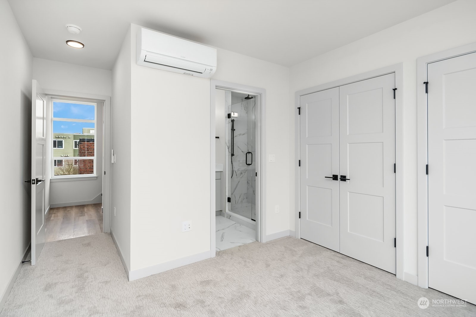 720 North Allen Place Seattle, WA 98103 - Photo 12 of 17 Gallery Image 12