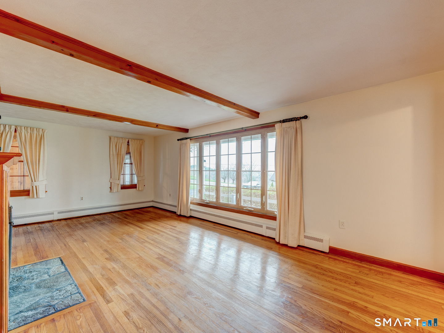 141 Parker Road Somers, CT 06071 - Photo 5 of 38