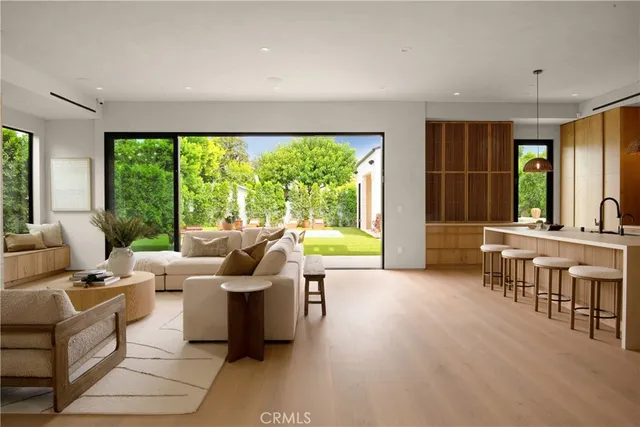 $3,495,000 | 4500 Calhoun Avenue, Sherman Oaks, CA 91423