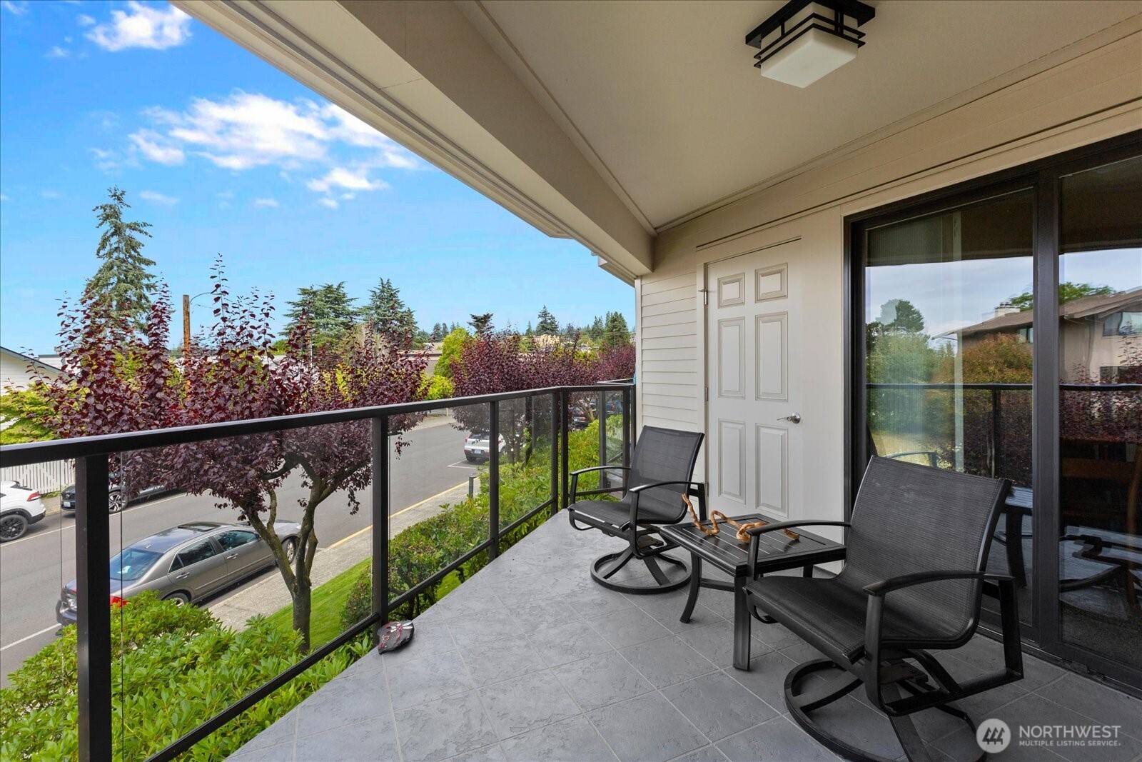 524 Maple Street, Unit 102 Edmonds, WA 98020 - Photo 32 of 33
