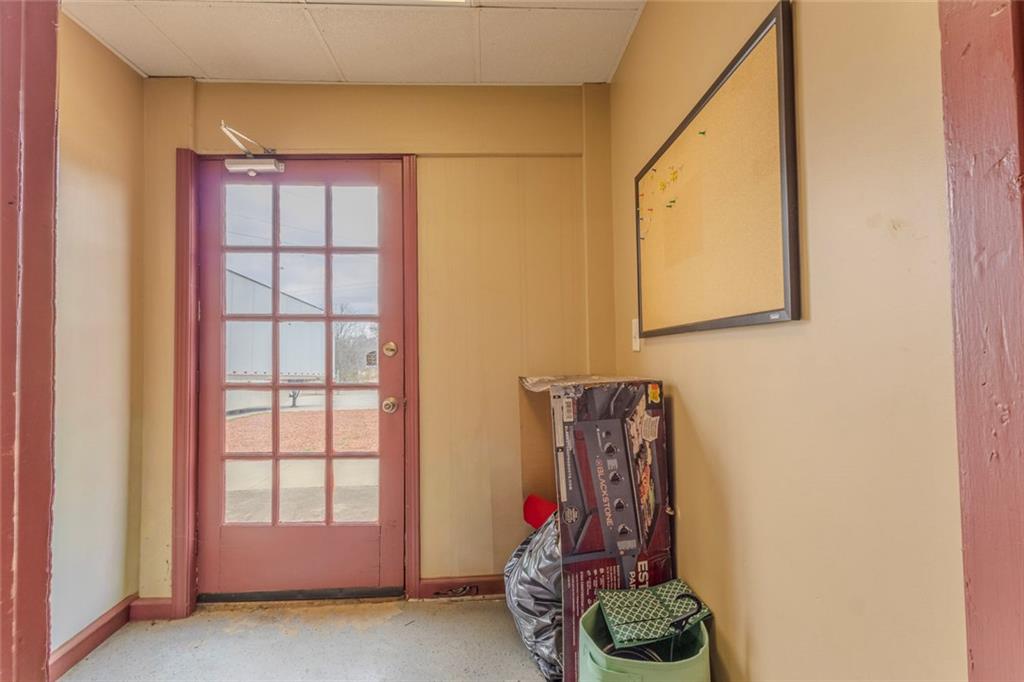 160 Highway 320 Carnesville, GA 30521 - Photo 46 of 68 a view of room with window and lounge chair