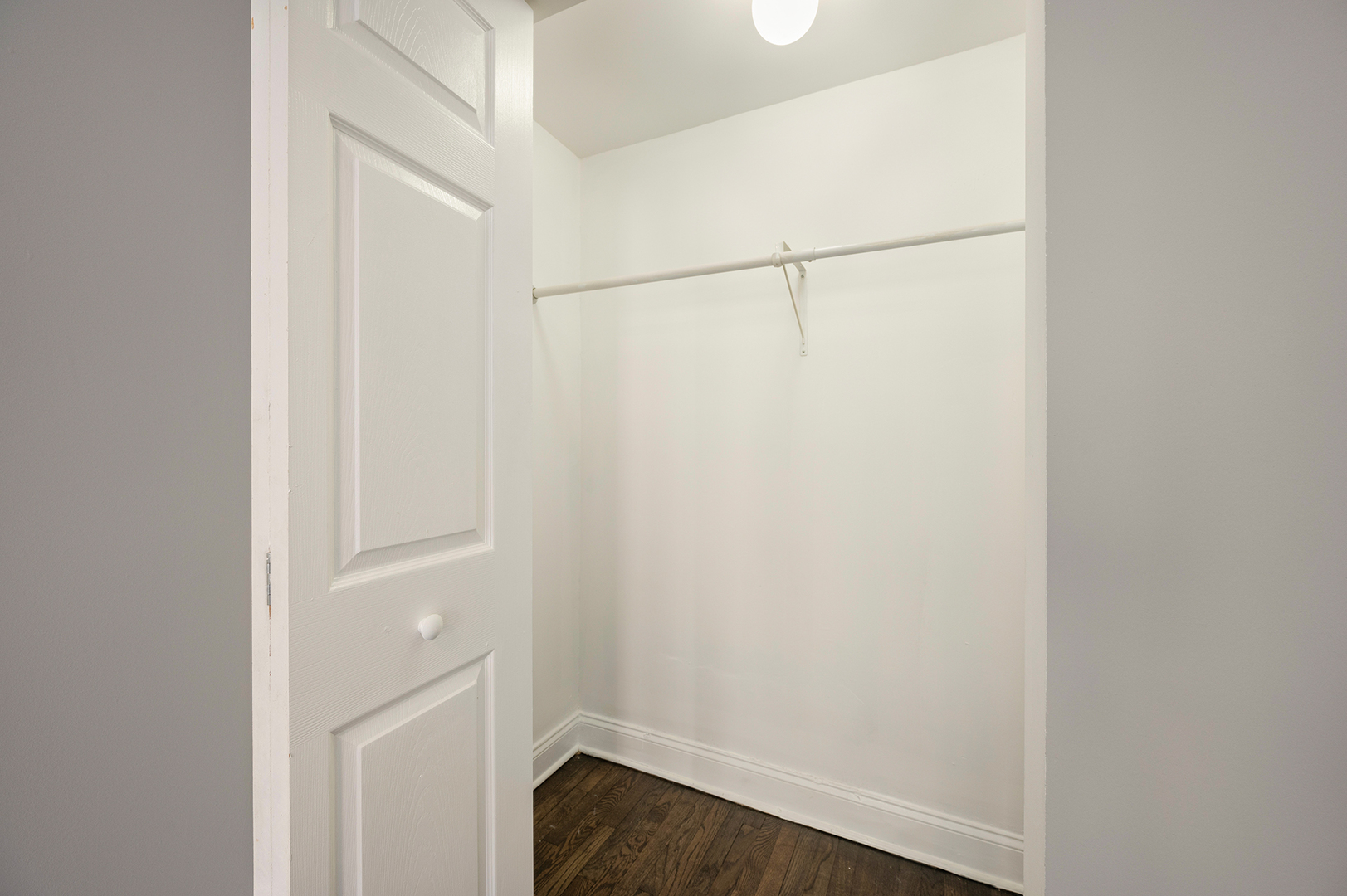 2437 East 74th Street, Unit 3W Chicago, IL 60649 - Photo 15 of 18 a bathroom with a shower