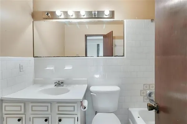 $310,000 | 220 Chestnut Street, Mandeville, LA 70471