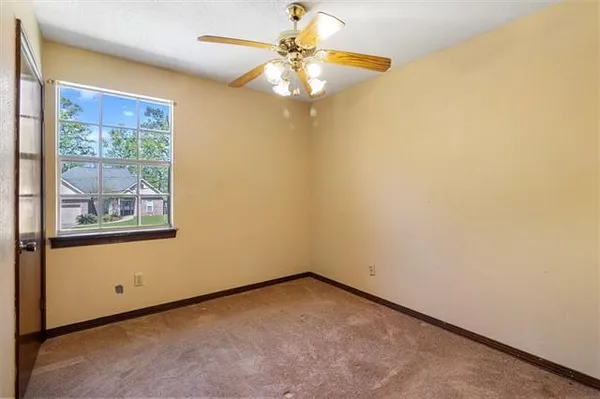 $310,000 | 220 Chestnut Street, Mandeville, LA 70471