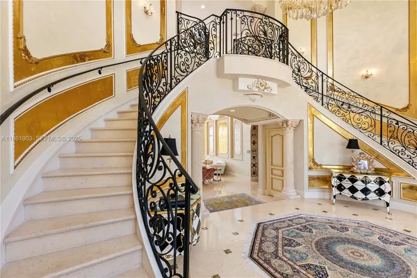 a view of an entryway