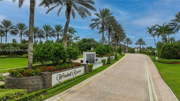 $6,990,000 | 2951 Lake Ridge Lane, Weston, FL 33332