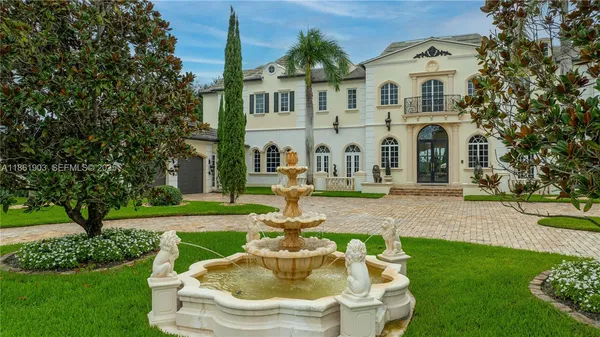 $6,990,000 | 2951 Lake Ridge Lane, Weston, FL 33332