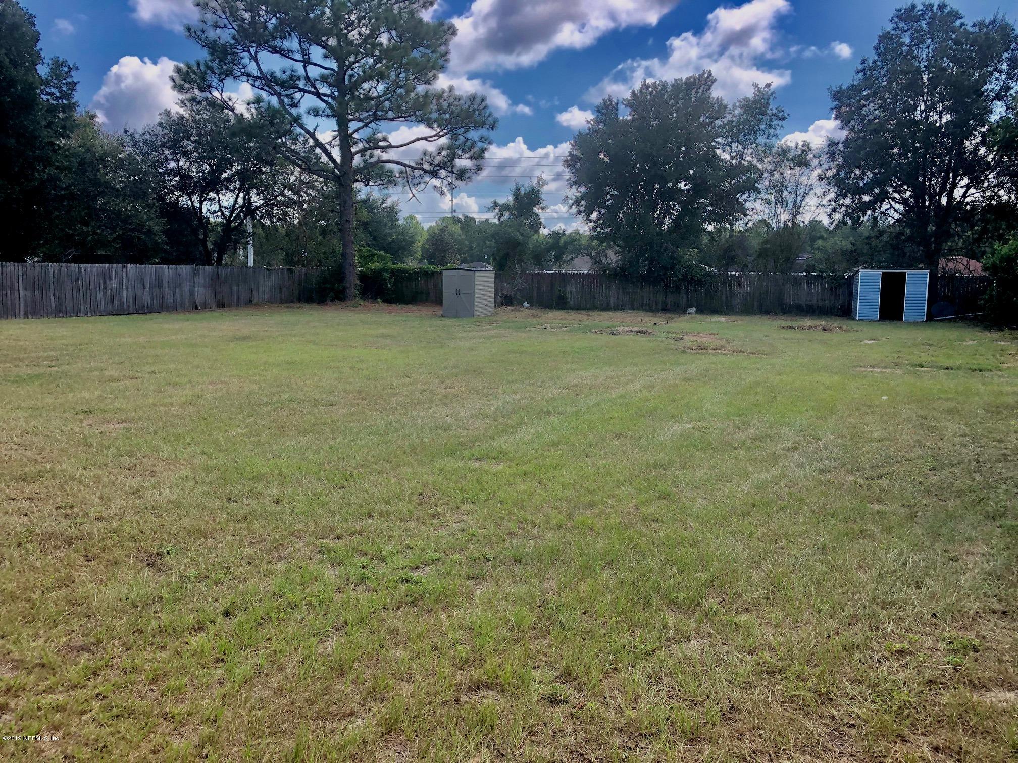 86078 Spring Meadow Avenue Yulee, FL 32097 - Photo 4 of 19 backyard