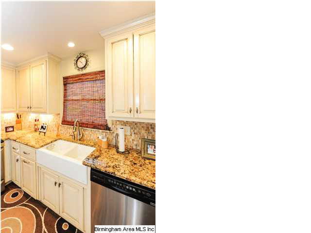 3581 Brookfield Road Birmingham, AL 35226 - Photo 10 of 32