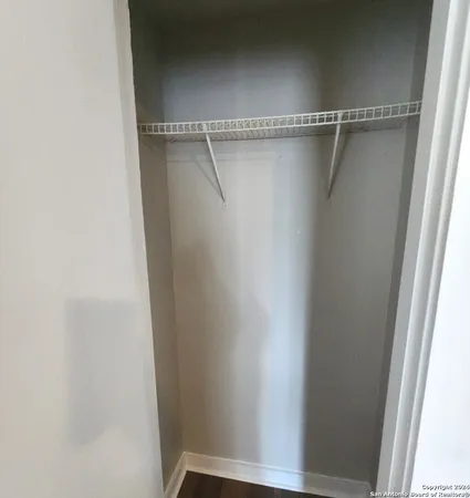 $902 | 924 West Kings Highway, Unit 3, San Antonio, TX 78201