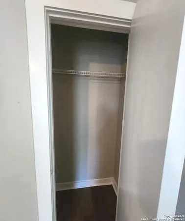 $895 | 924 West Kings Highway, Unit 3, San Antonio, TX 78201