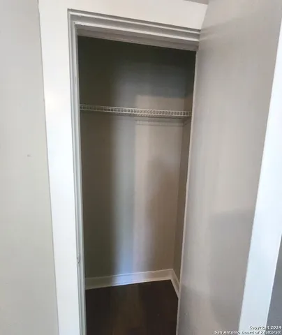 $965 | 924 West Kings Highway, Unit 3, San Antonio, TX 78201