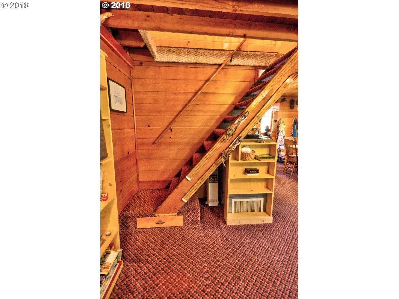 75215 East Road 28 A Rhododendron, OR 97049 - Photo 14 of 27 a view of entryway