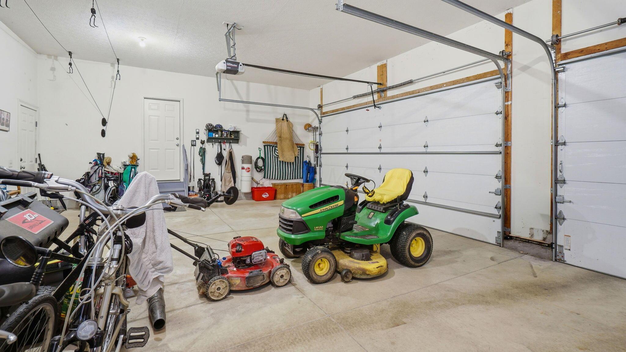 9966 Center Village Road Galena, OH 43021 - Photo 58 of 69 Large 3 car garage
