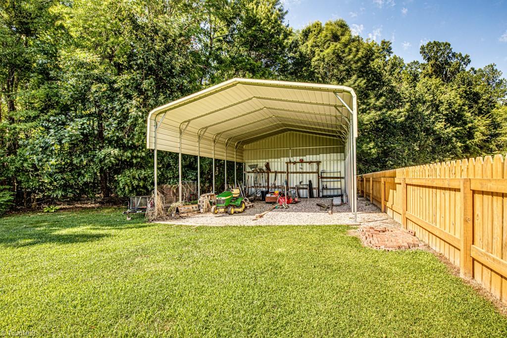 324 Ridge Drive Lexington, NC 27295 - Photo 38 of 49 Gallery Image 38