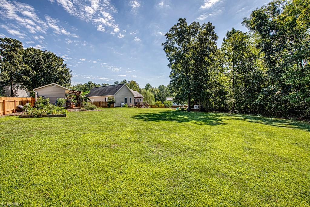 324 Ridge Drive Lexington, NC 27295 - Photo 41 of 49 Gallery Image 41