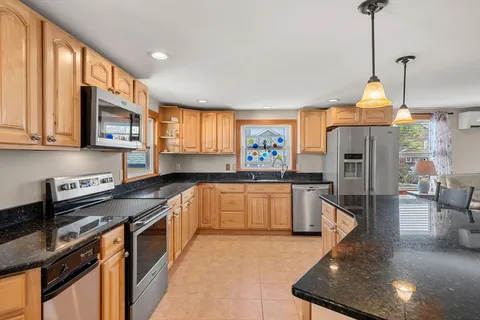 $925,000 | 14 Overlook Street, Newburyport, MA 01950