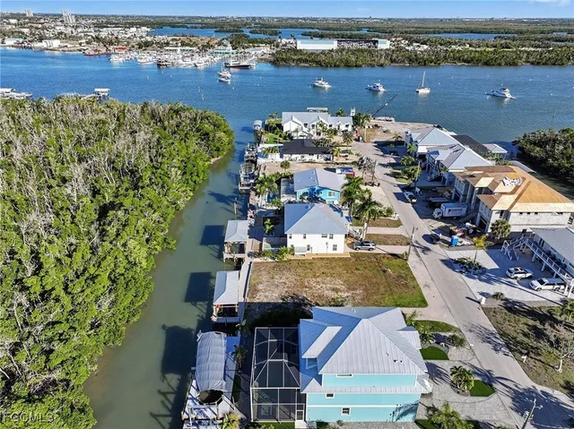 an aerial view of a house with a outdoor space