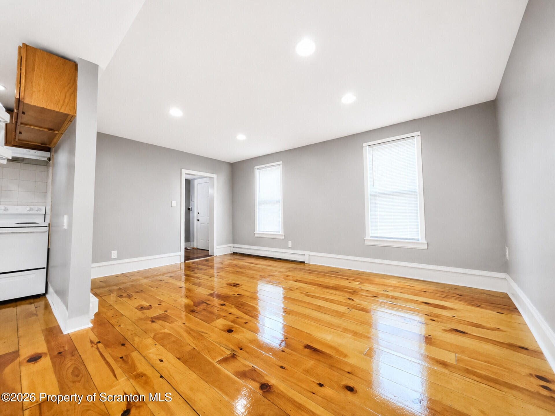605 Spring Street, Unit 1 Hawley, PA 18428 - Photo 5 of 20 1000015841