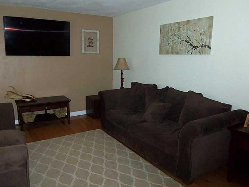 2567 Cavins Drive Springfield, OH 45503 - Photo 7 of 22