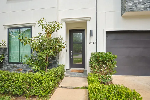 $11,000 | 2518 Southgate Boulevard, Houston, TX 77030